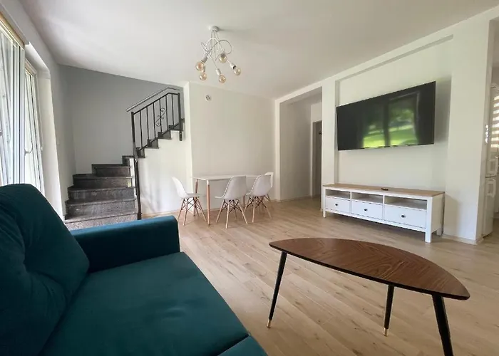 Guliwer Garden - Wakacyjne Деревянный коттедж Нехоже